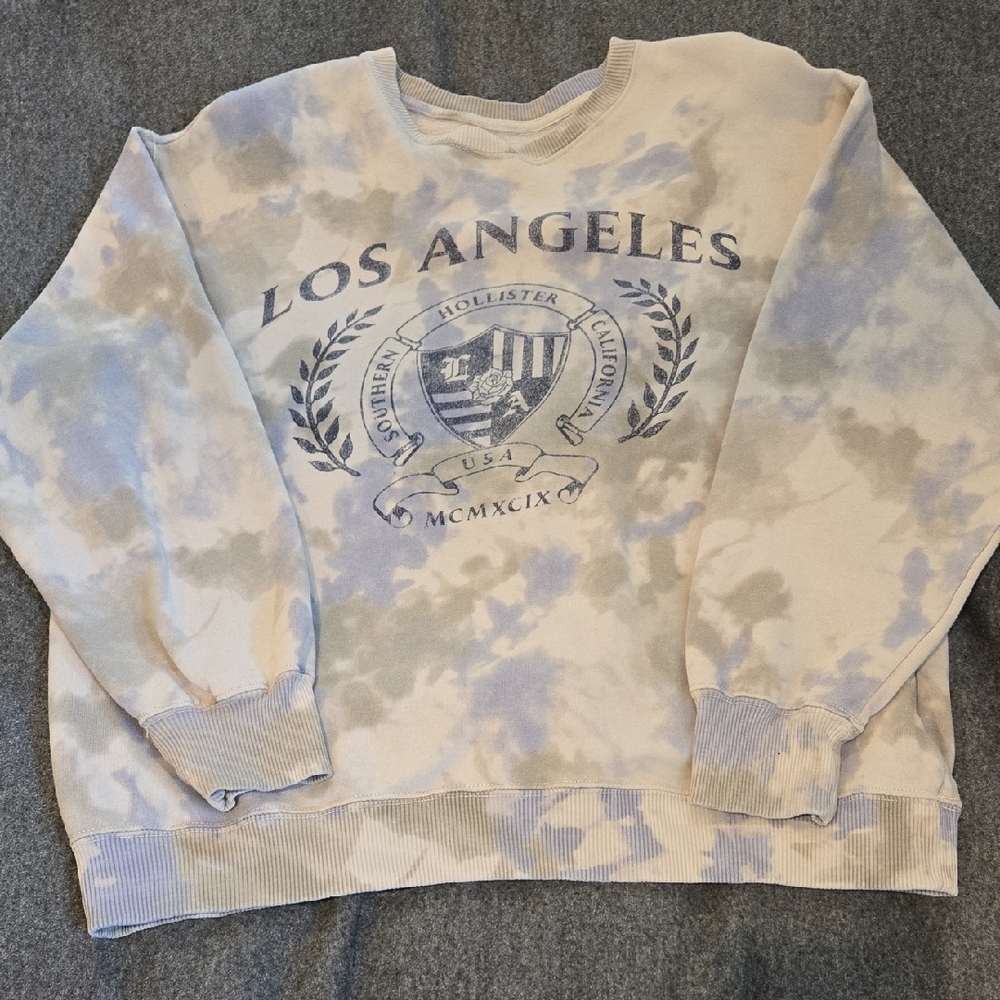 Hollister Blue and Cream Crewneck Sweater